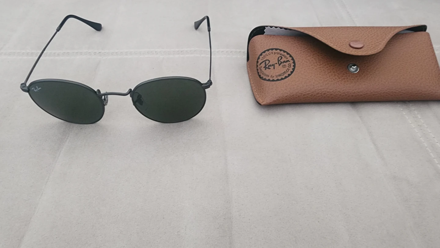 Ray-Ban Round Metal Sunglasses