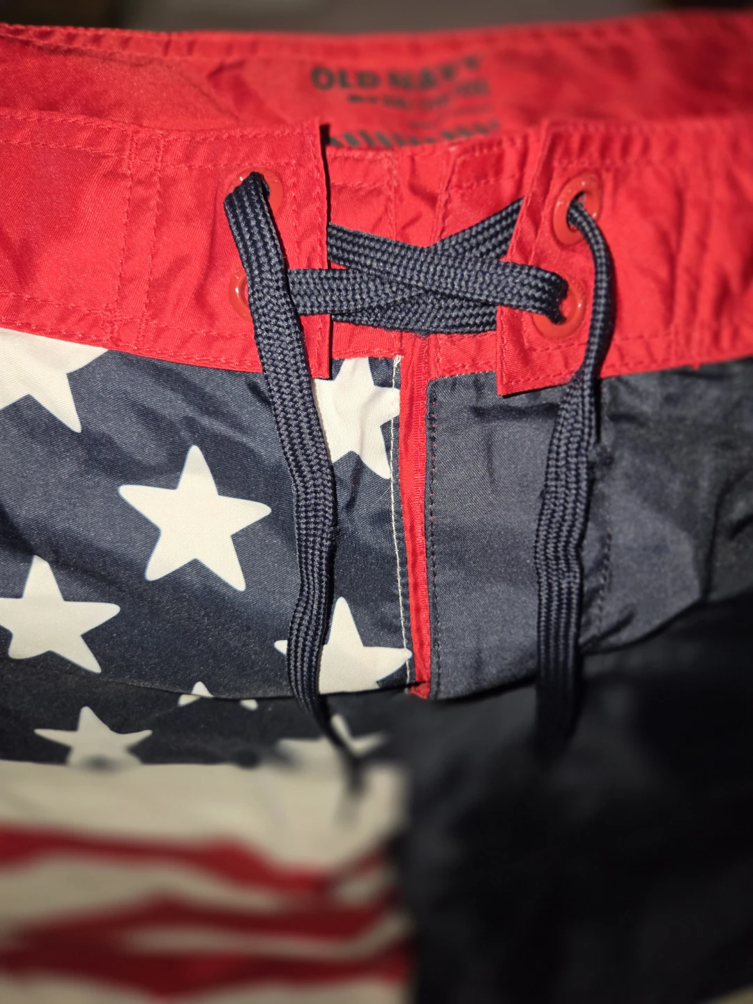 Old Navy 'Stars & Stripes' Swimming Shorts in a Men's 2X - photo 2