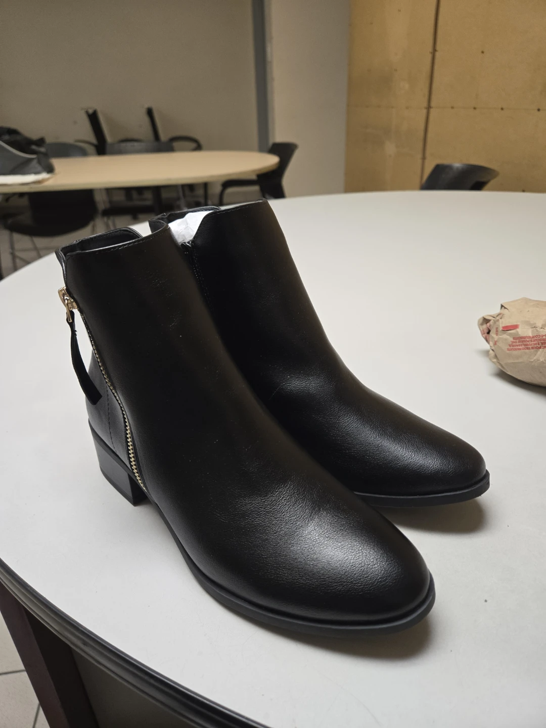LYDIIA Black Ankle Boots Size US 8