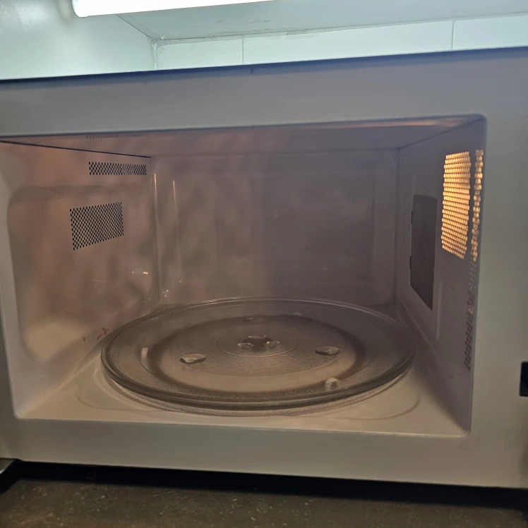 Hamilton Beach Stainless Steel Microwave - photo 2