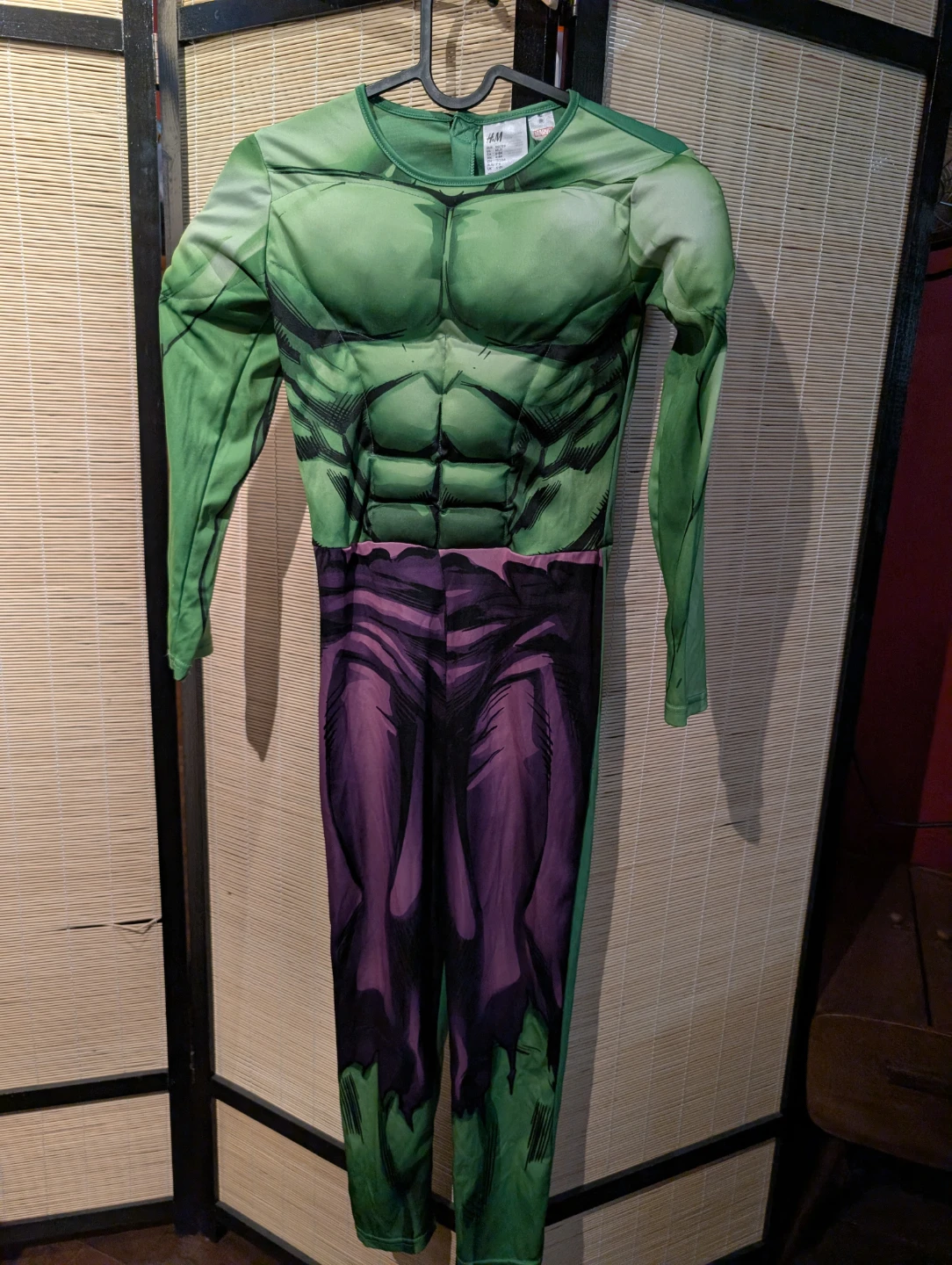 H&M Marvel Hulk Costume 6-8Y - photo 2
