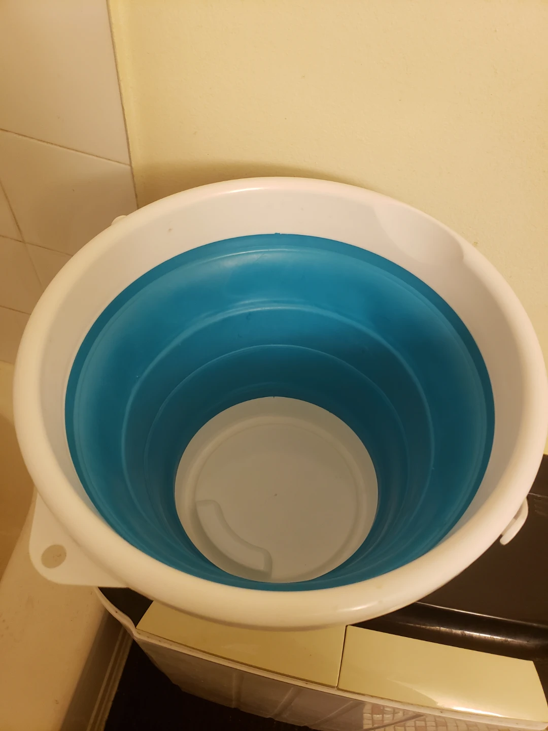 Little Folding Washing Machine with foldable plastic bucket - photo 3