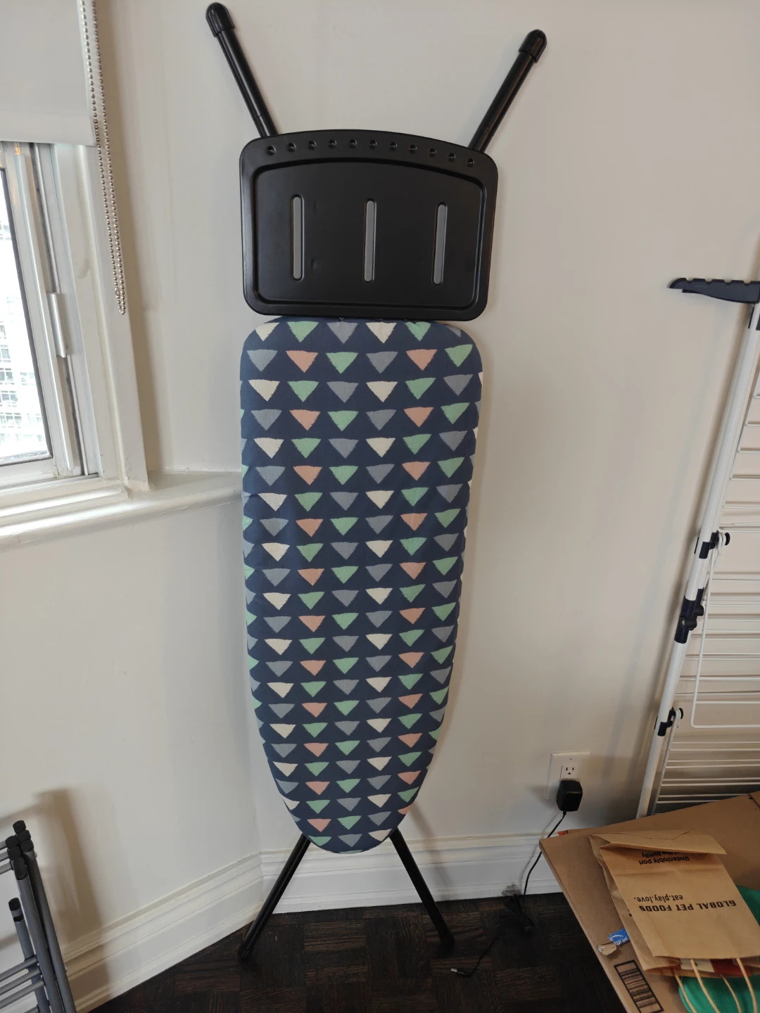 Ironing Board with Triangle Pattern - photo 2