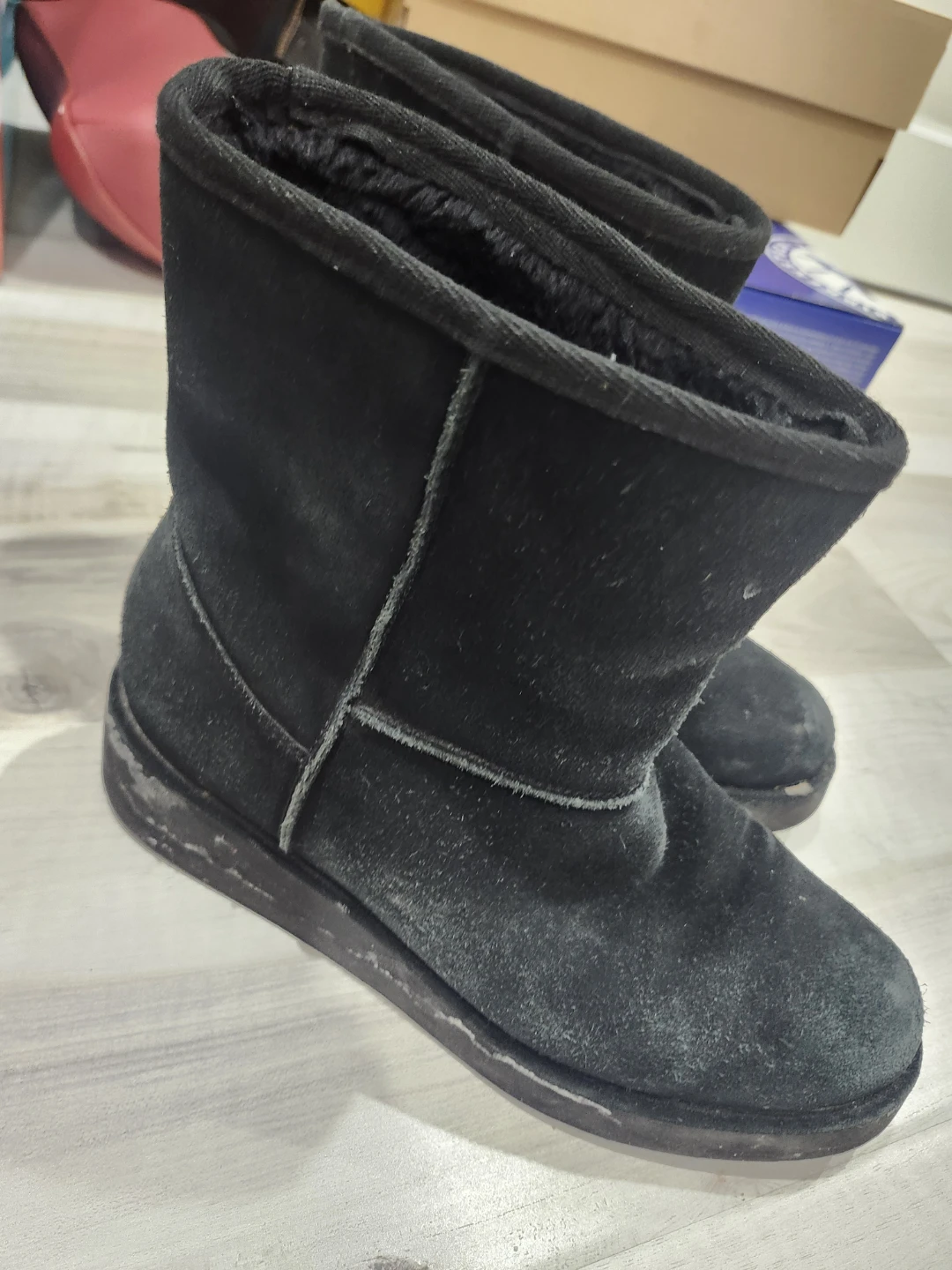Winter Boots size 8.5 - photo 3