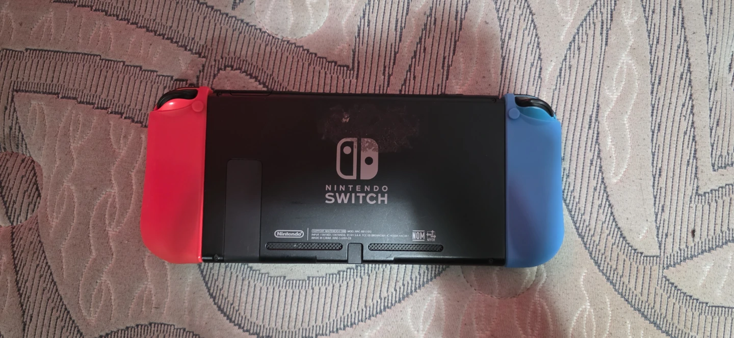 Nintendo switch - photo 3