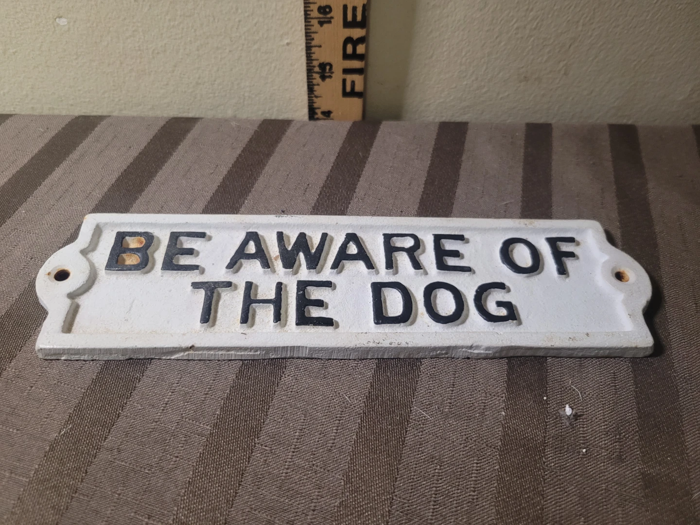 3 Vintage Cast Iron Scottie Dog Figurines and Sign - photo 2