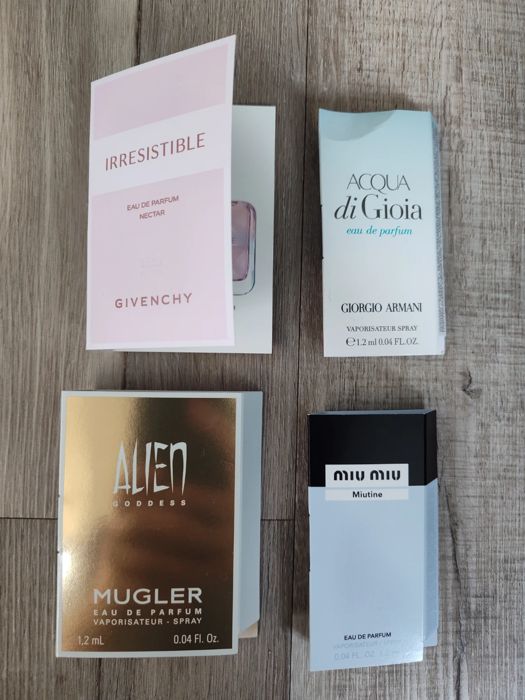 BN perfume sample lot for woman 12pcs for $15 - photo 4