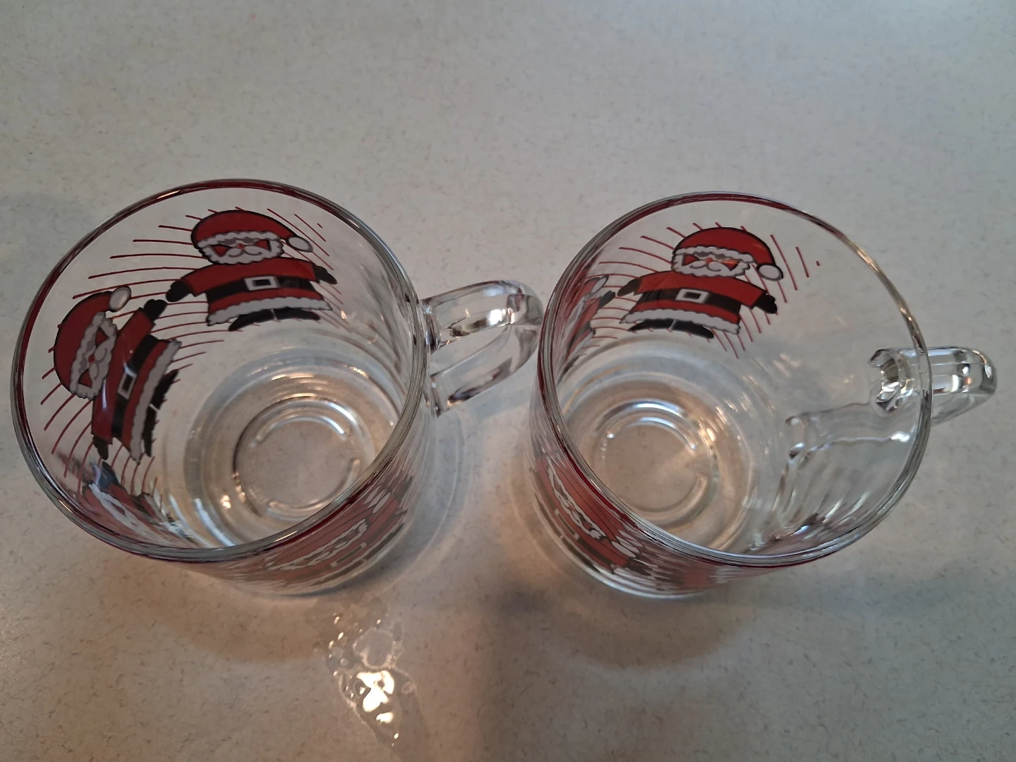 Set of 2 Vintage Luminarc France  Santa Claus Mugs - photo 2