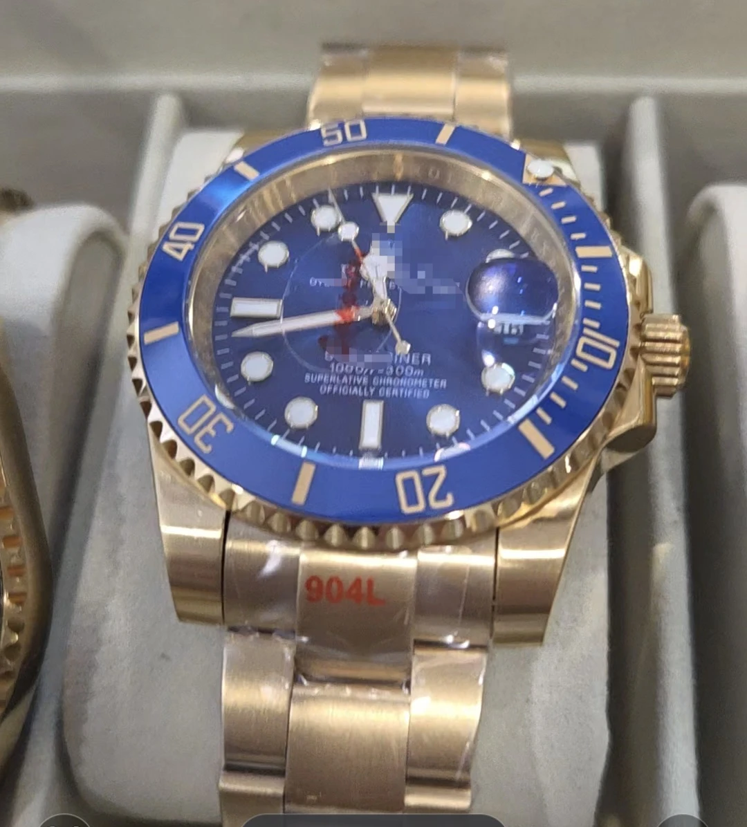 Designer luxury-style watch - photo 3