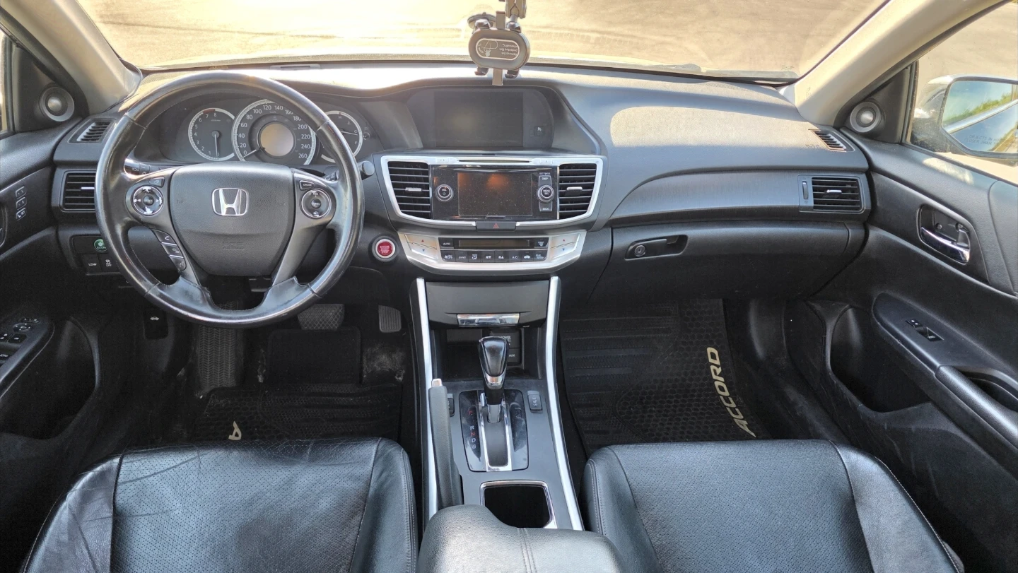 Black Honda Accord V6 Sedan - photo 5