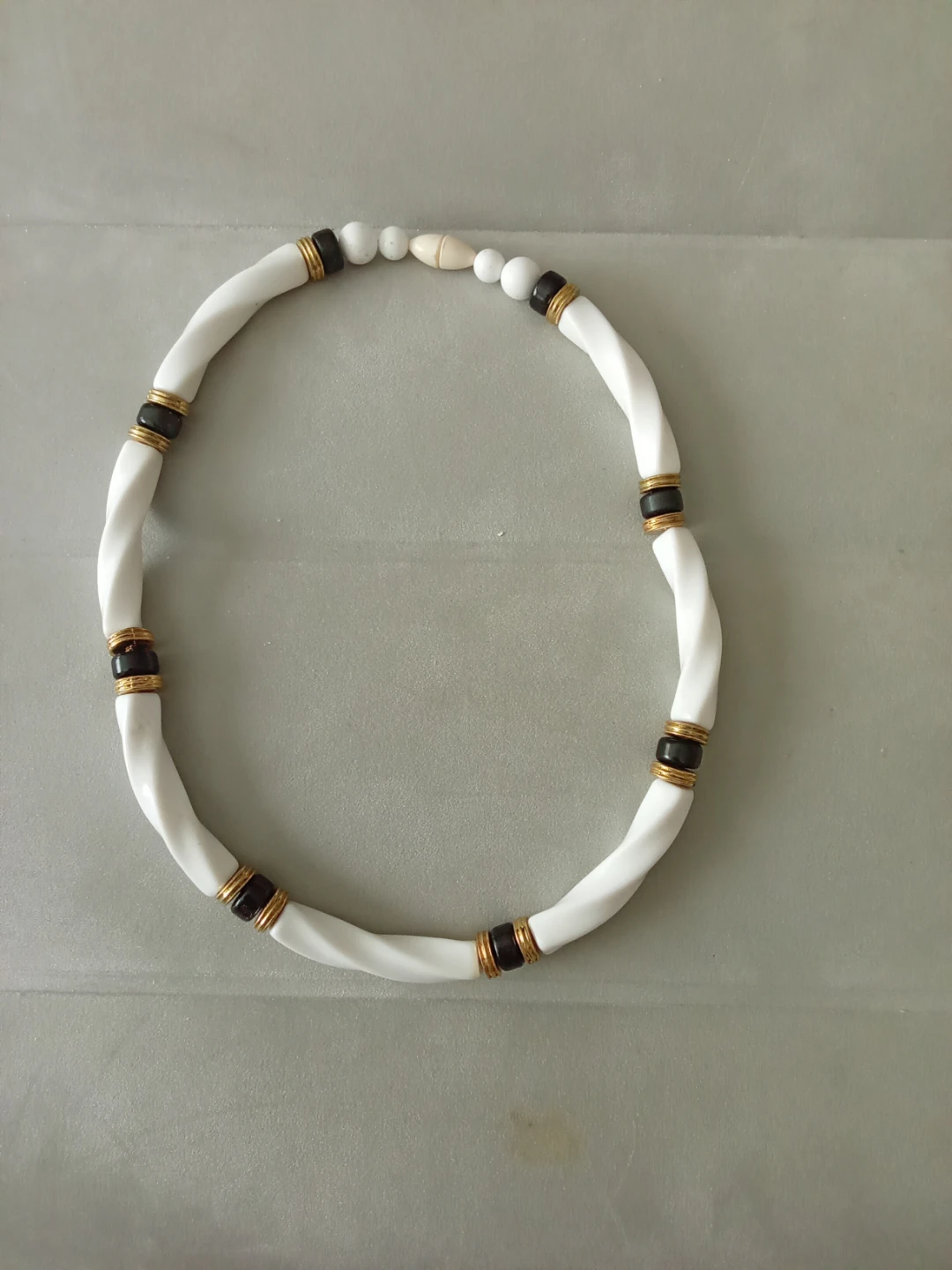 Twisted Bead Necklace White and Black