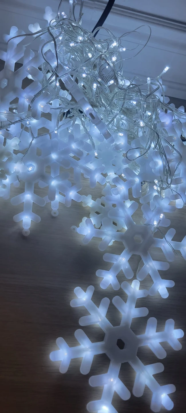 LED Snowflake Curtain Lights