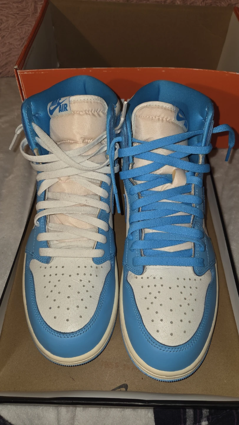 Air Jordan 1 Retro HIGH OG "DK Powder Blue"  SIZE 11