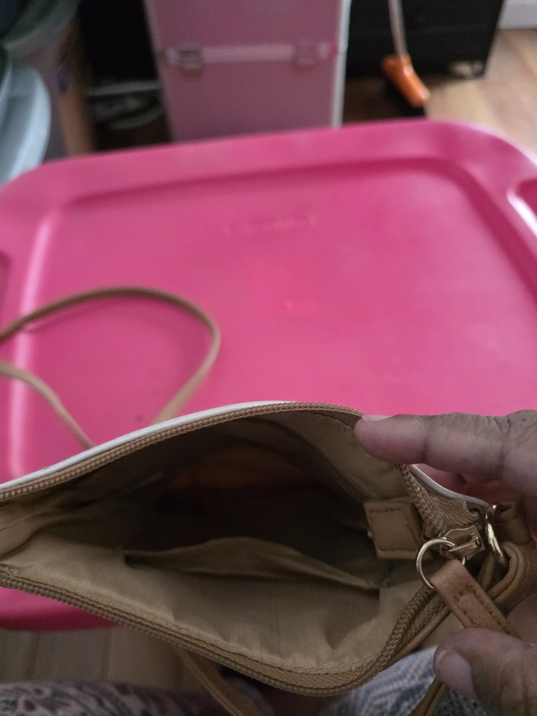 White and Tan Crossbody Bag - photo 3