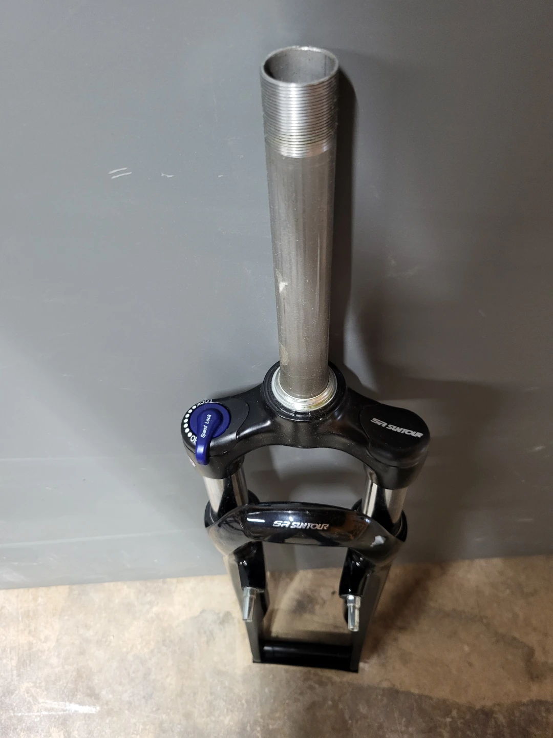 SR Suntour CR9 Suspension Fork 700c - photo 2