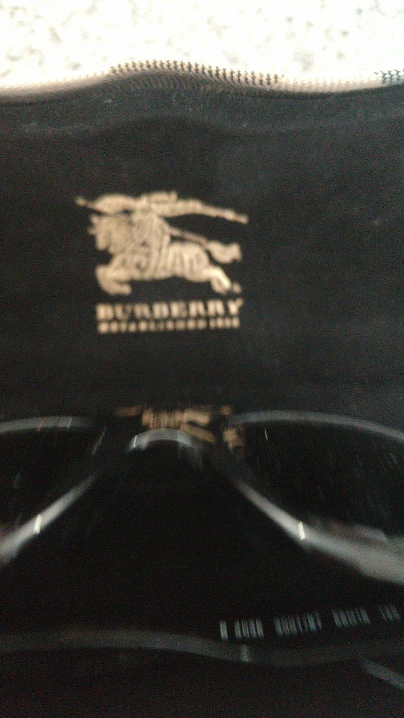 Burberry Sunglasses with Case - photo 5