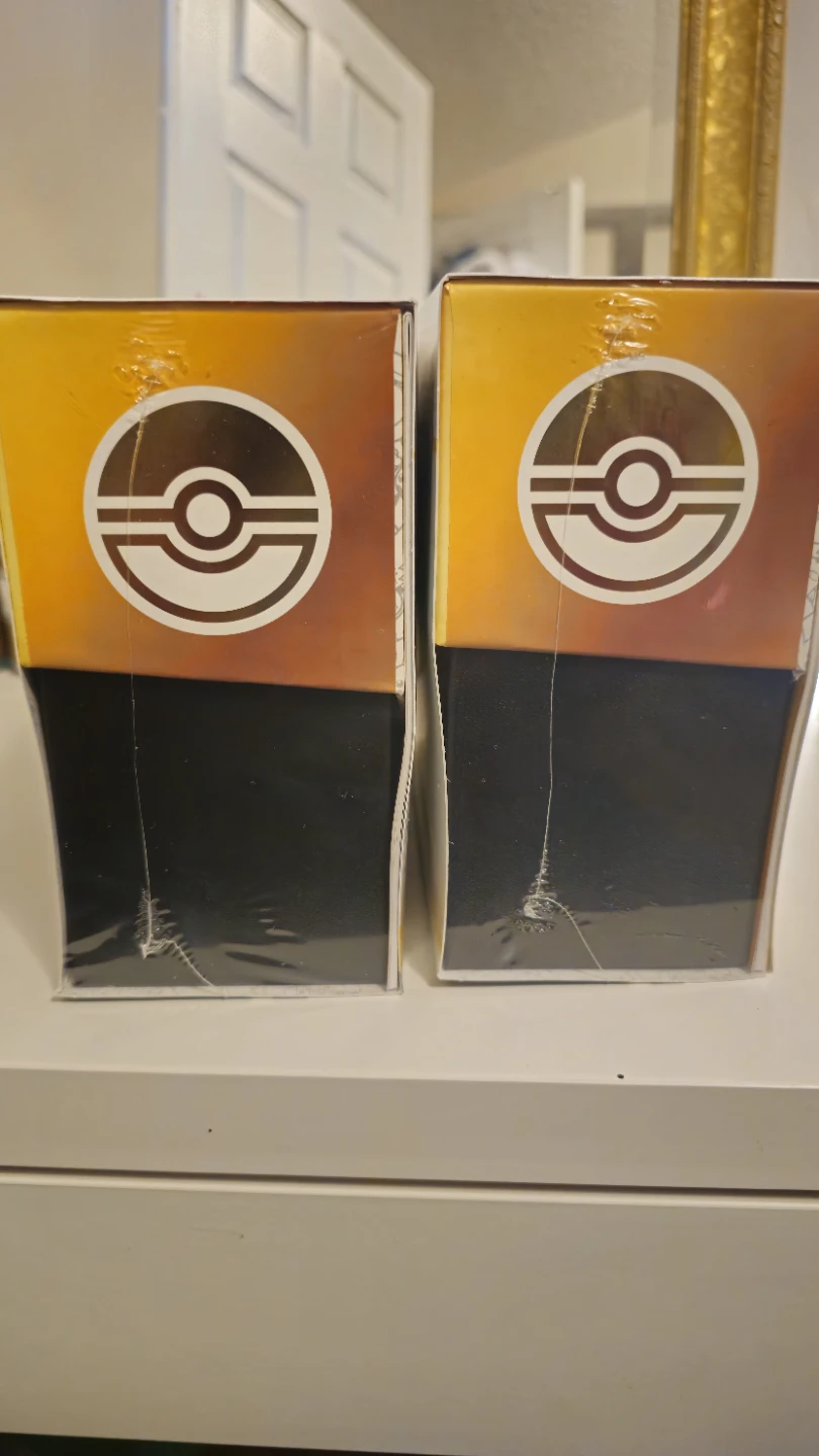 Pokémon TCG 30th Celebration Elite Trainer Boxes - photo 2