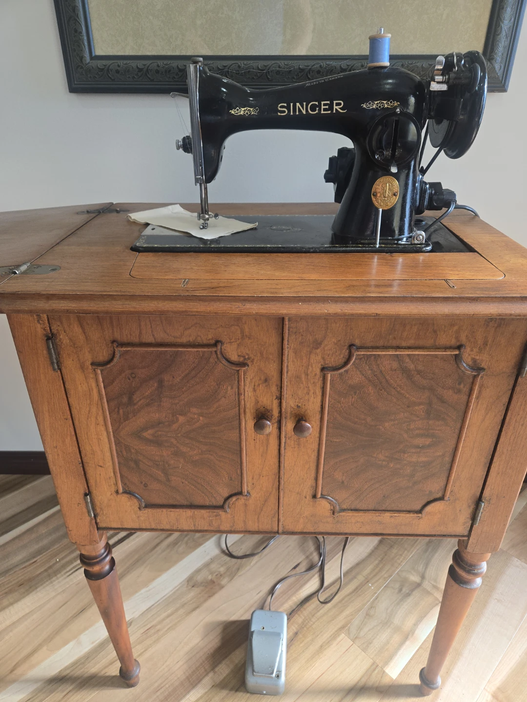 Singer 15-90 Sewing Machine - photo 2