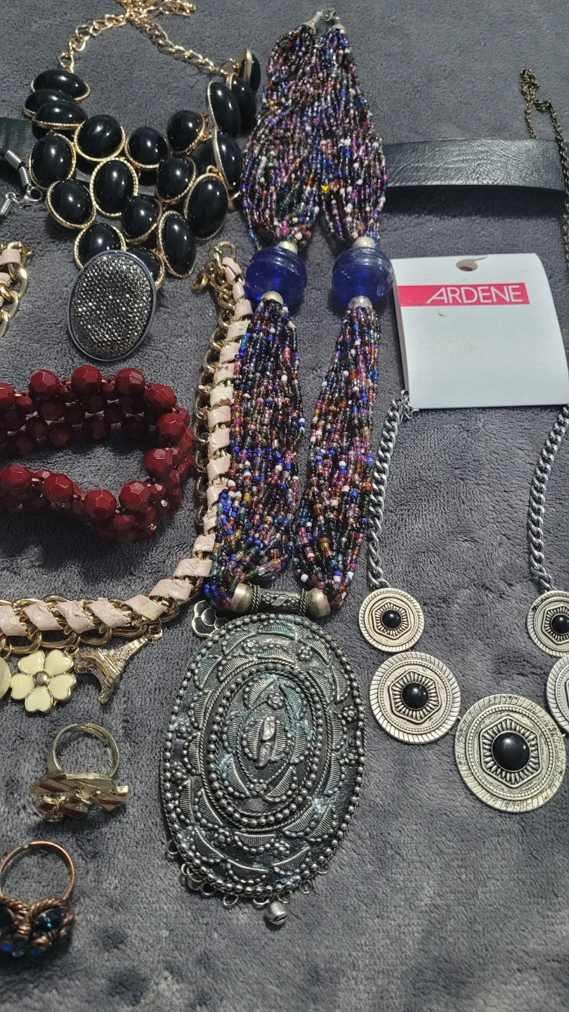 COSTUME JEWELRY GREAT FOR HALLOWEEN!! - photo 3