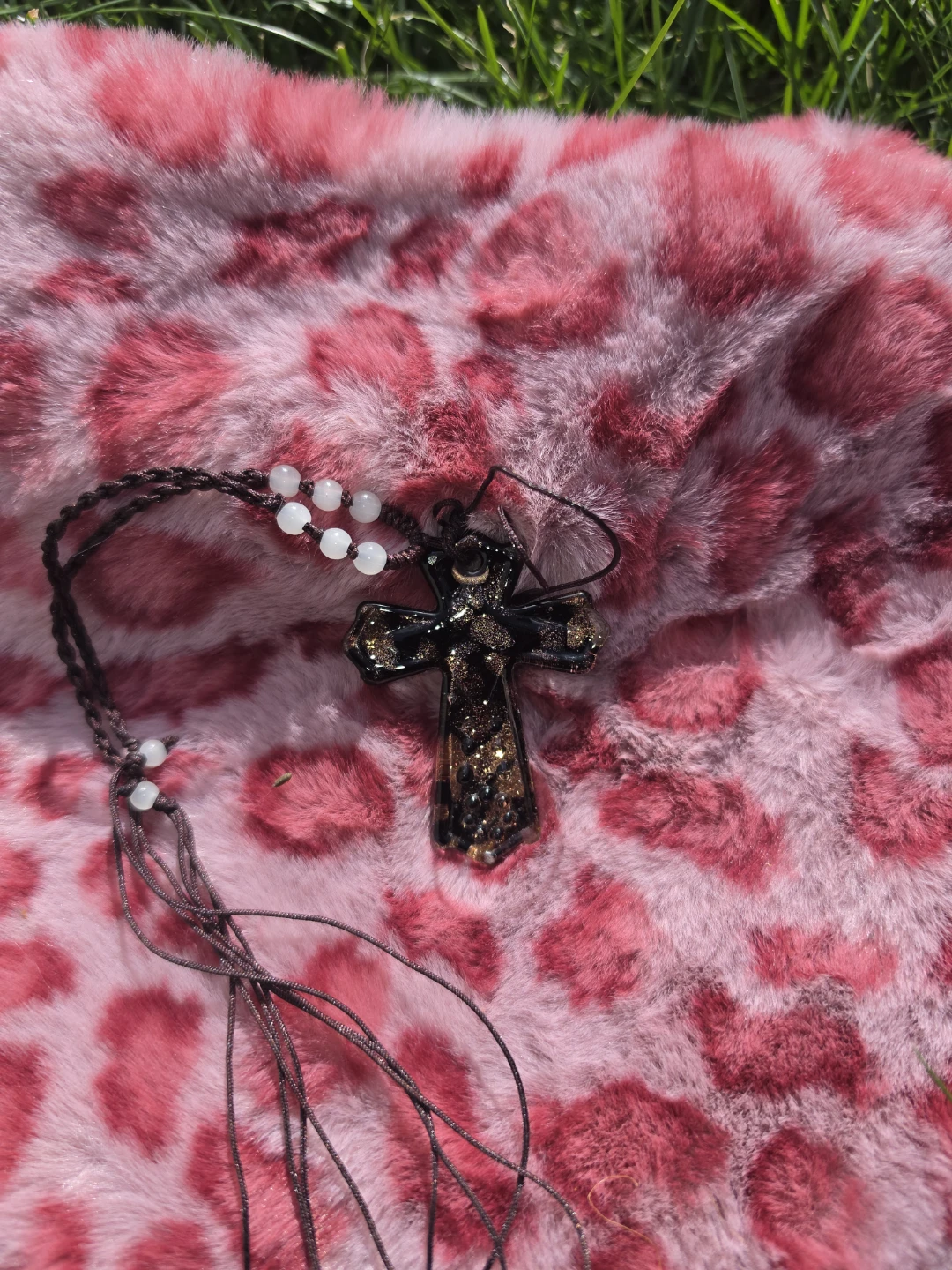Murano style glass celtic cross necklace