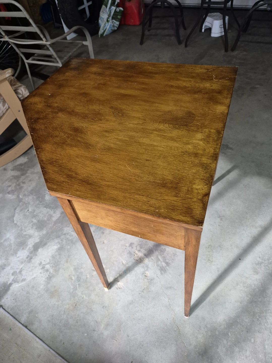 Vintage Mid-Century Corner Side Table - photo 3