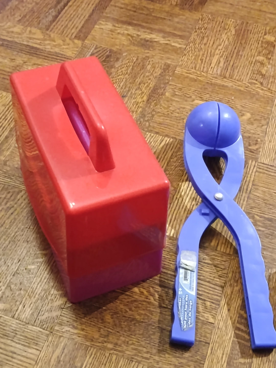 Snowball Maker and Plastic snow block makers