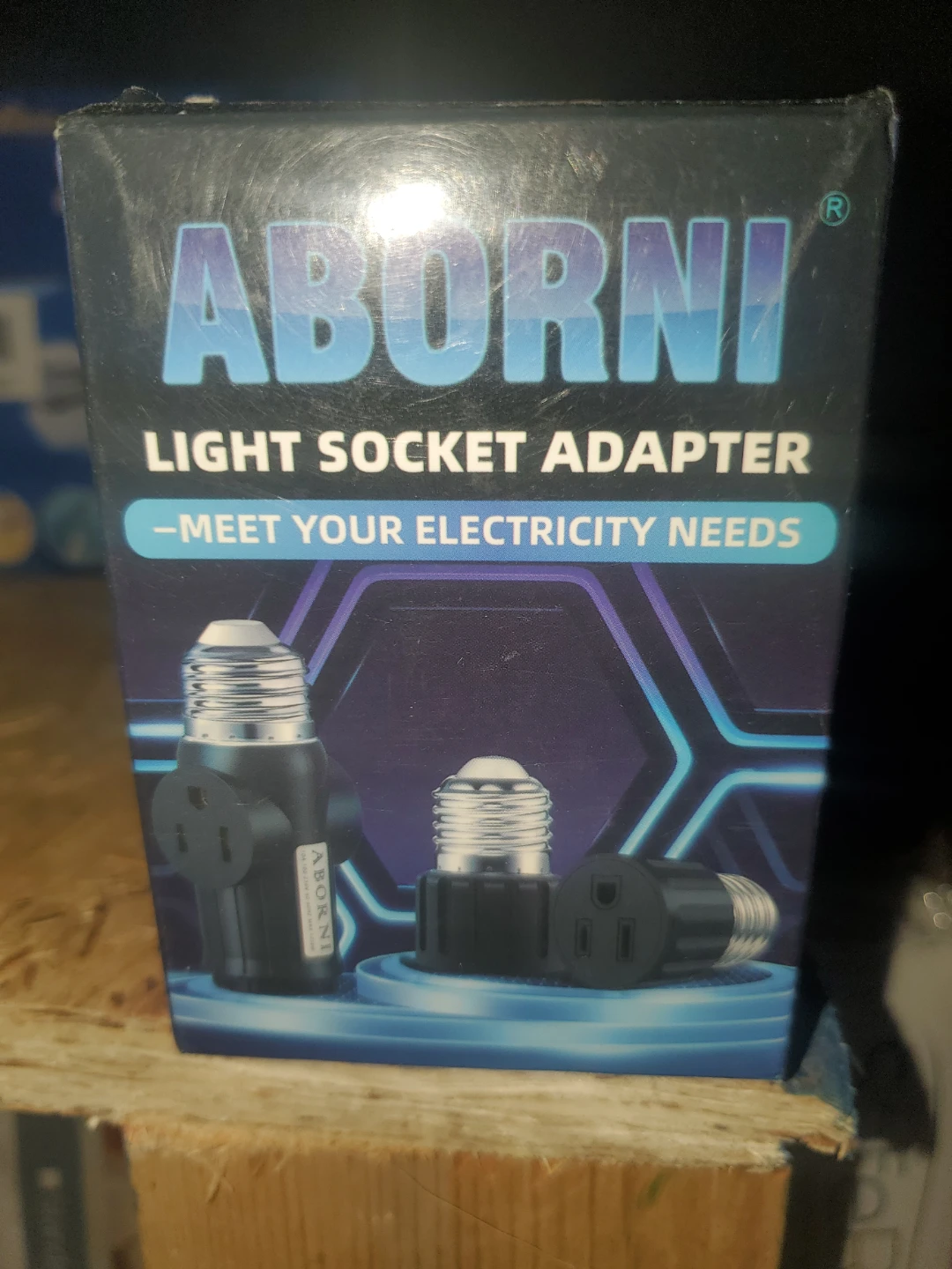 ABORNI Light Socket Adapter