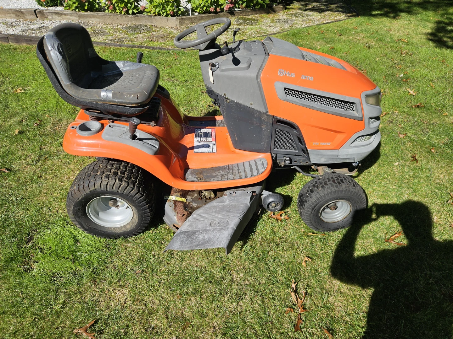 Husqvarna YTA 19K42 Riding Lawn Mower - photo 2