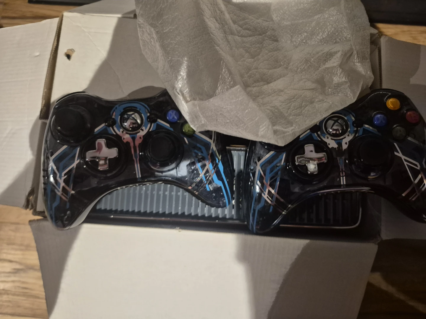 Xbox 360 Halo 4 Limited Edition Console - photo 2