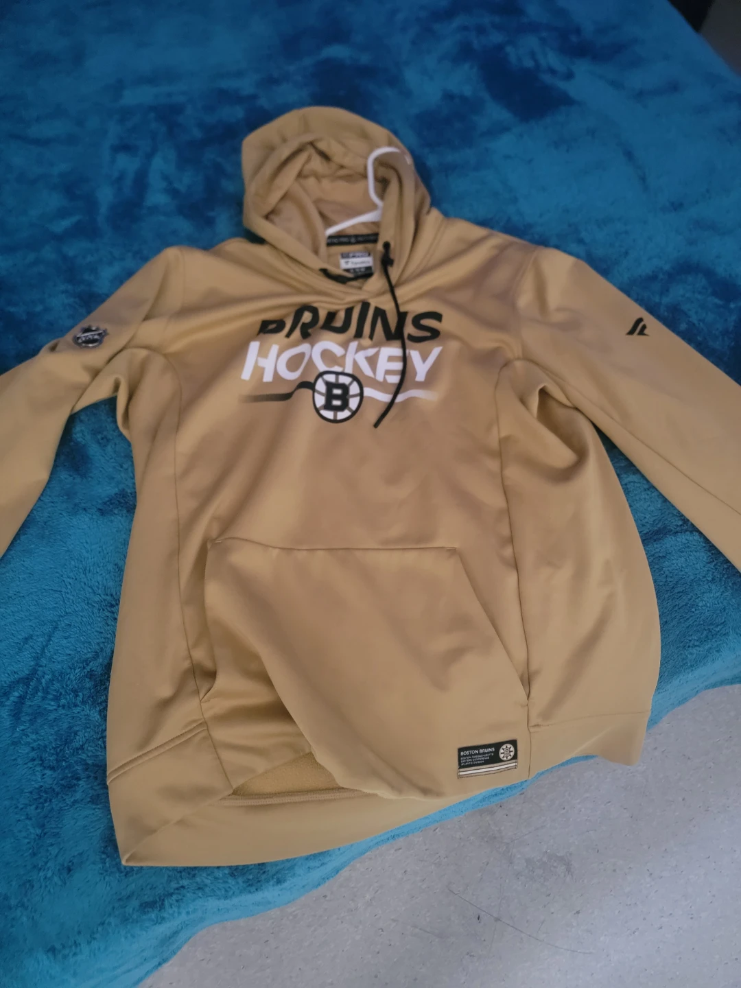 Boston Bruins Fanatics Hoodie Gold