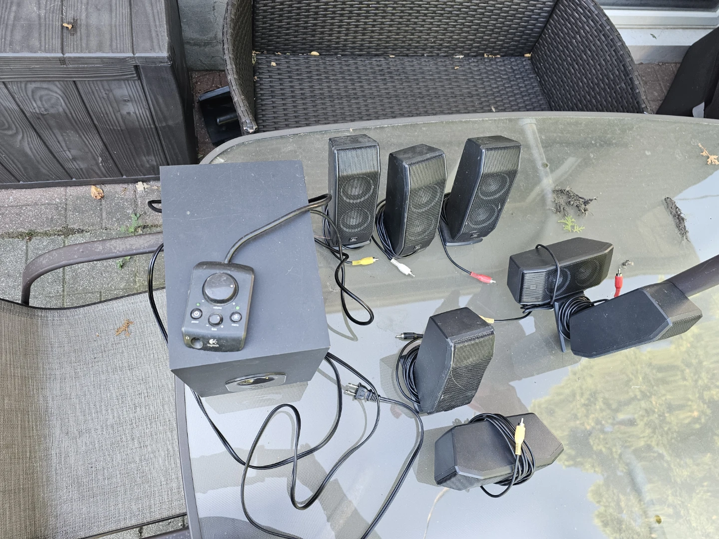 Logitech speakers  7.1 with subwoofer and volume controller - photo 2