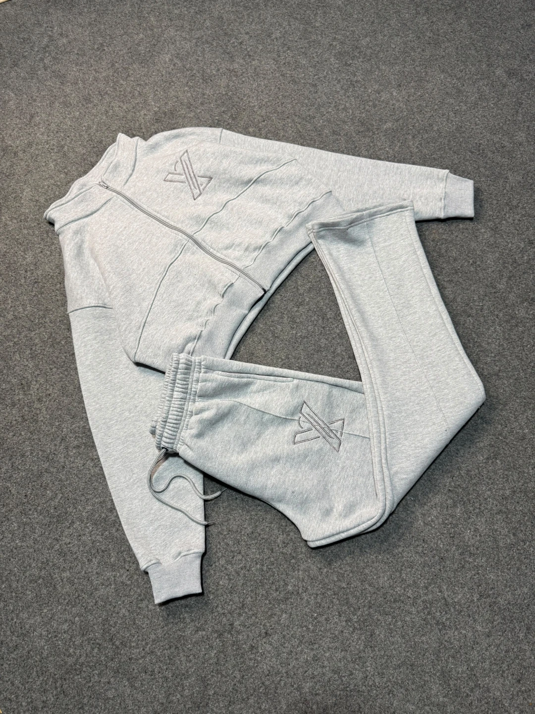 ✨ CHIC WINTER TRACKSUITS FOR WOMEN ❄️👑 - photo 5