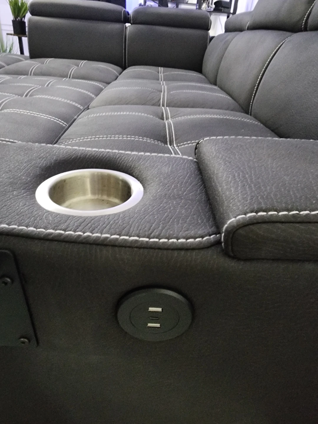 Sofá negro - Dark Gray Sectional Sleeper Sofa + Storage Ottoman - photo 4