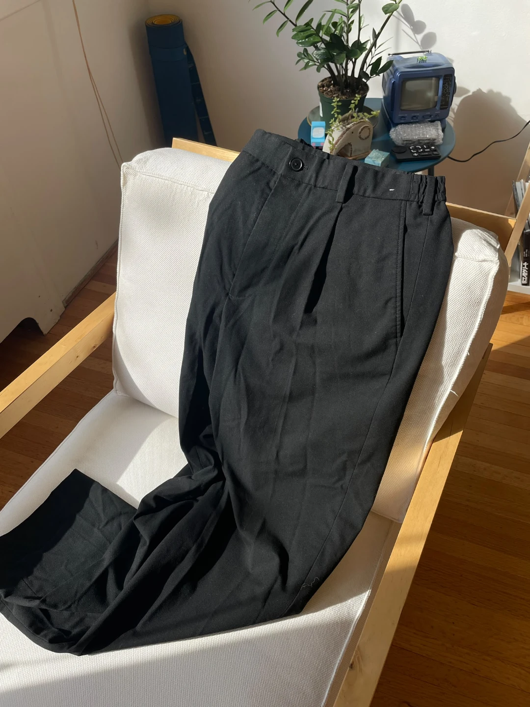 Uniqlo Black Trousers (Men)