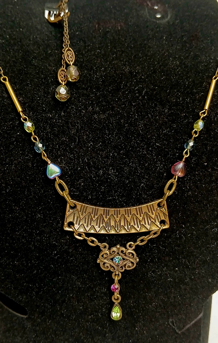 Vintage style necklace and earring set
