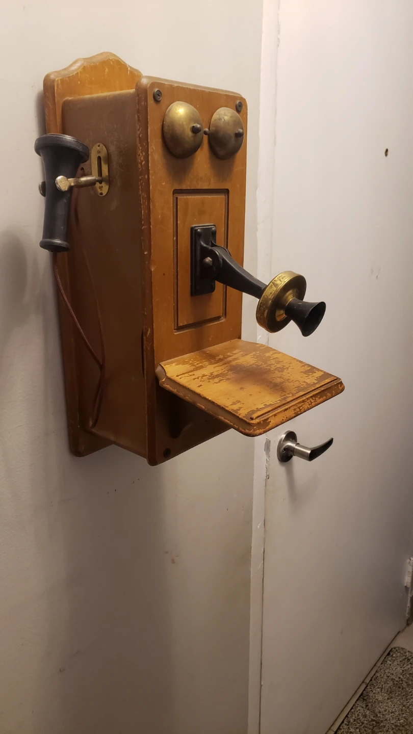 Crank phone - photo 2