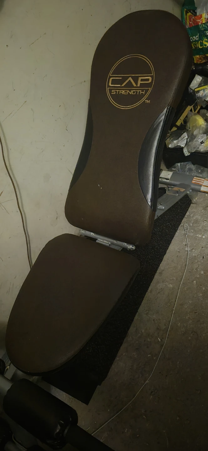 CAP Strength Adjustable Weight Bench