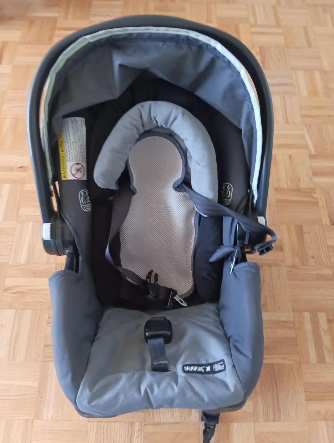 Graco SnugRide 30 Infant Car Seat with Base