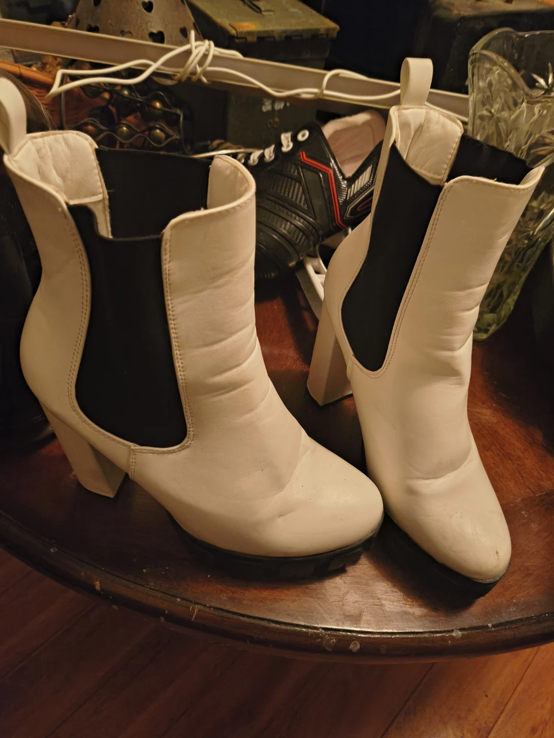 White block heel Chelsea boots - photo 3