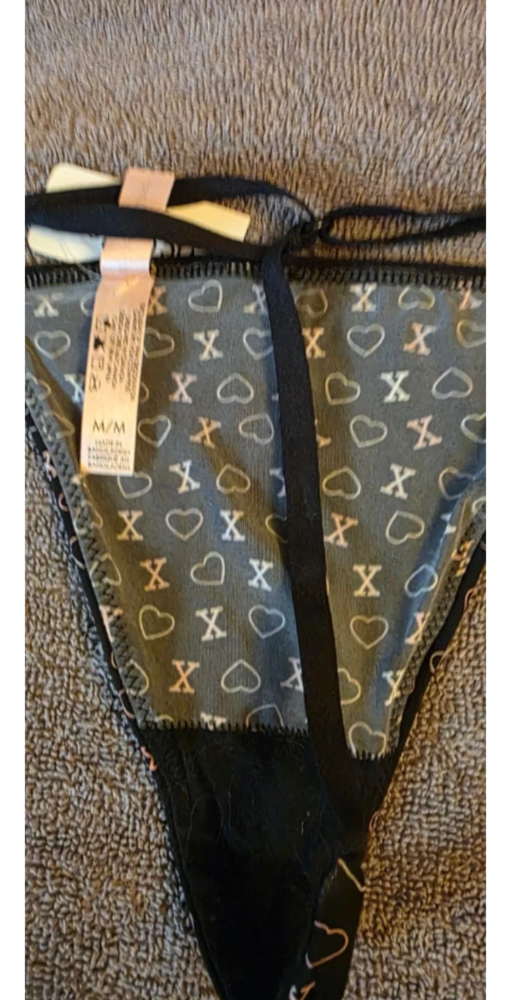Victoria's Secret heart pattern thong size M - photo 4