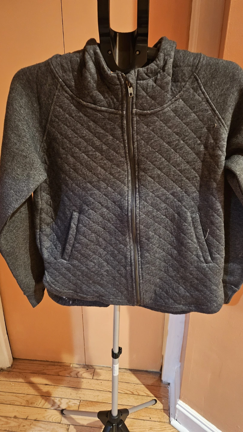 Signature Concepts Quilted Zip-Up Hoodie