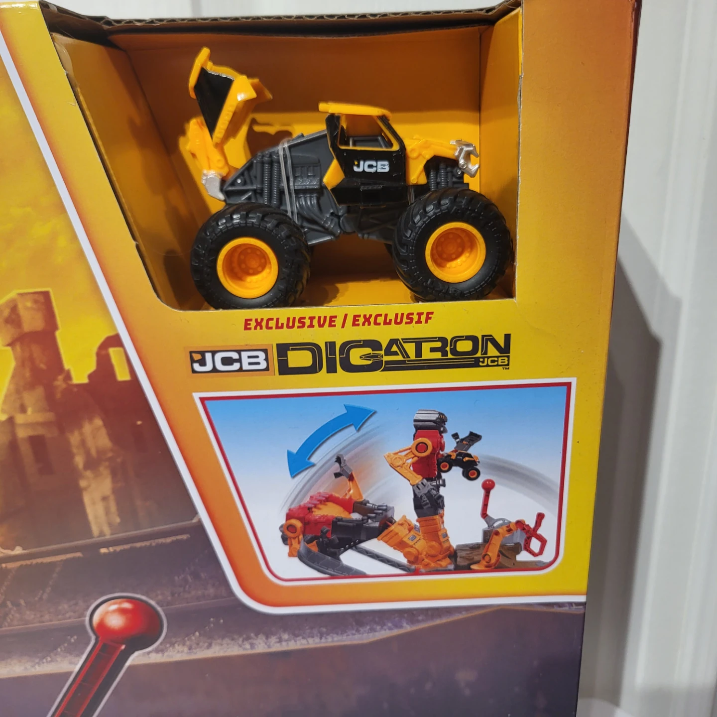 Monster Jam Smash & Bash Smashbot Playset - photo 2