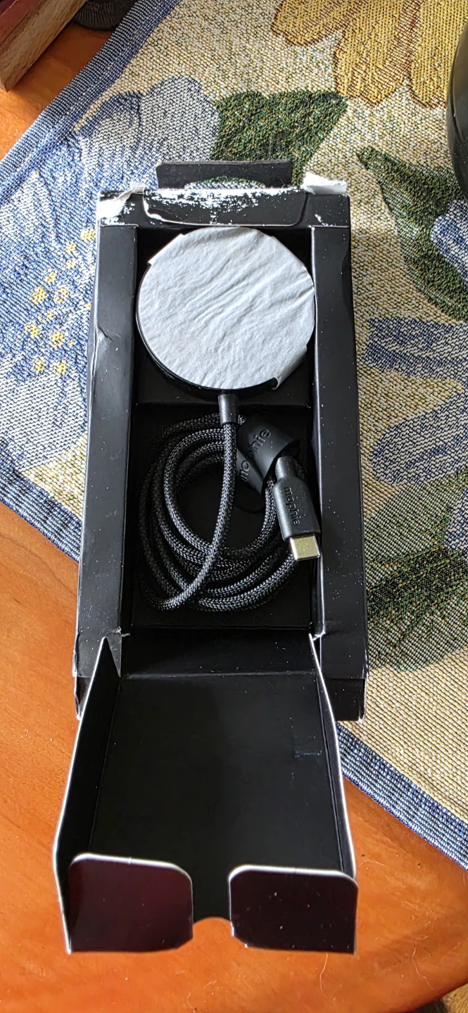 Mophie Magnetic Wireless Charging Cable - like new in box