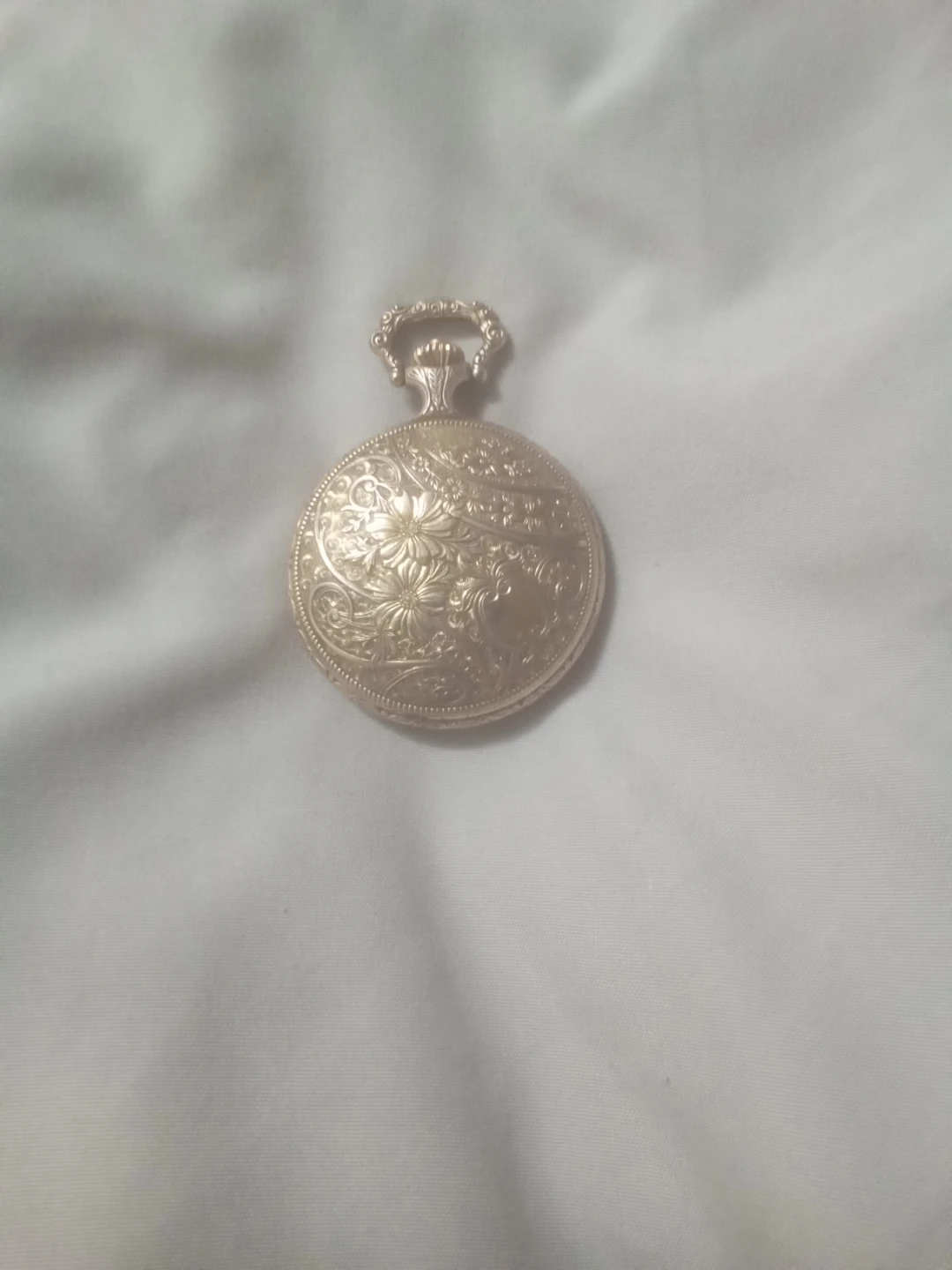 Vintage Calibel Gold Tone Pocket Watch - photo 3