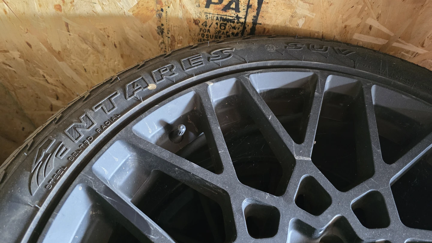 Set of 4 Vision Wheels with Antares Tires 245/50R20 - photo 4
