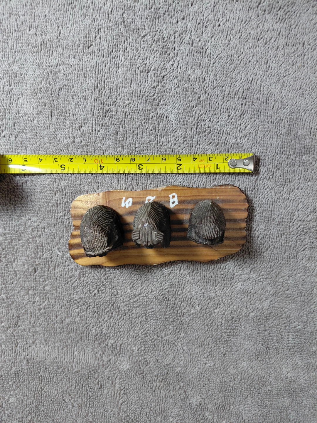 Three Wise Monkeys Wooden Figurine - photo 3