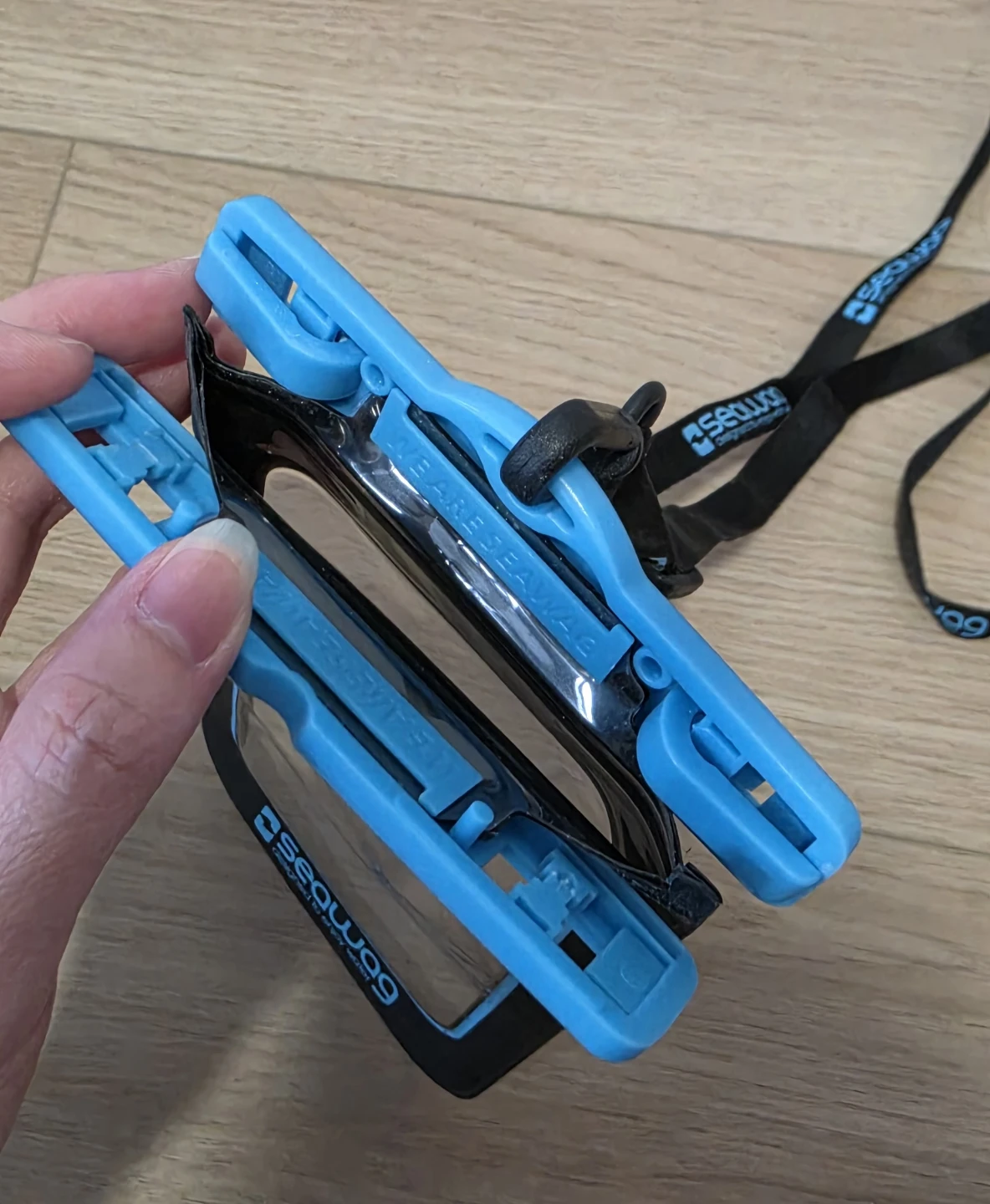Seawag Waterproof Phone Pouch for phones smaller than 7x4 inches - photo 2