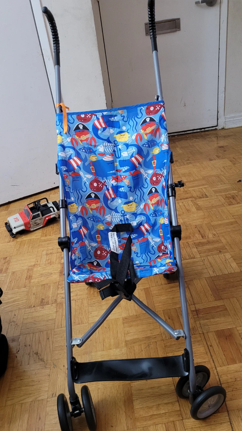 Umbrella Stroller ( Like new) - photo 3