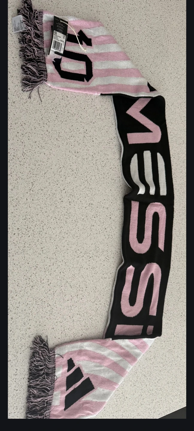 Official Adidas Inter Miami CF Lionel Messi #10 Scarf - photo 2