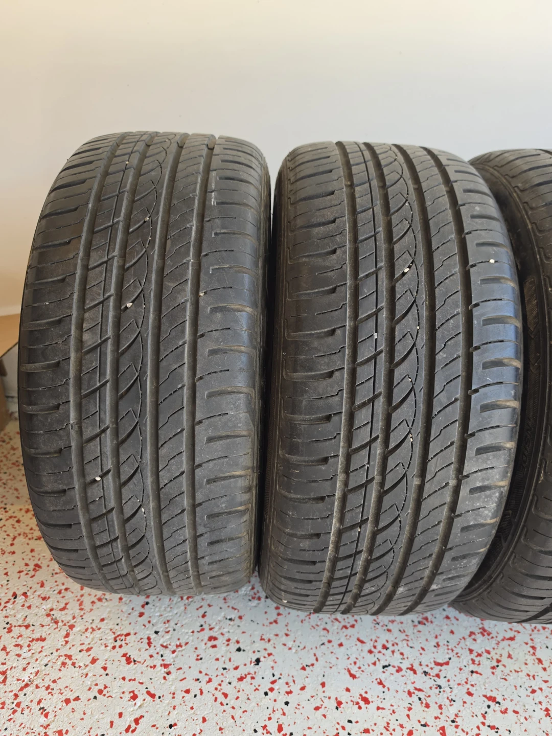 205/50R16 Hercules all season tires all 4 like new - photo 5